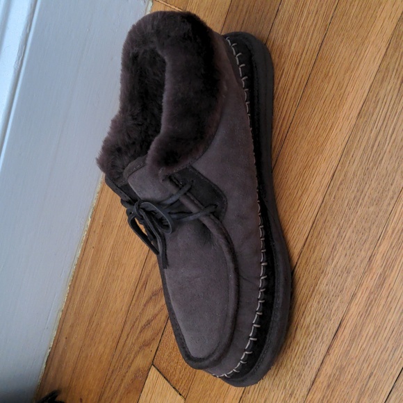Cozy Men's Slippers / House Shoes, Size 10 - Brand New! - Picture 2 of 6